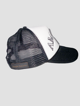 Load image into Gallery viewer, AMARES TRUCKER HAT